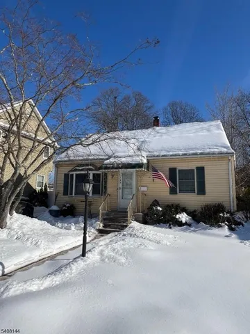 $3,200 | 145 Pine Street, Pompton Lakes, NJ 07442