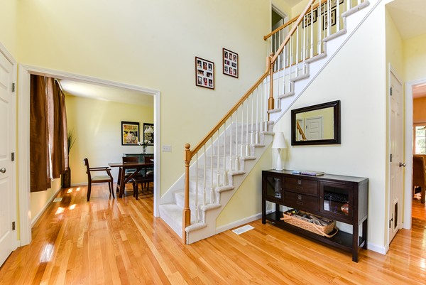 6 Applewood Road Norfolk, MA 02056 - Photo 2 of 17 Gallery Image 2