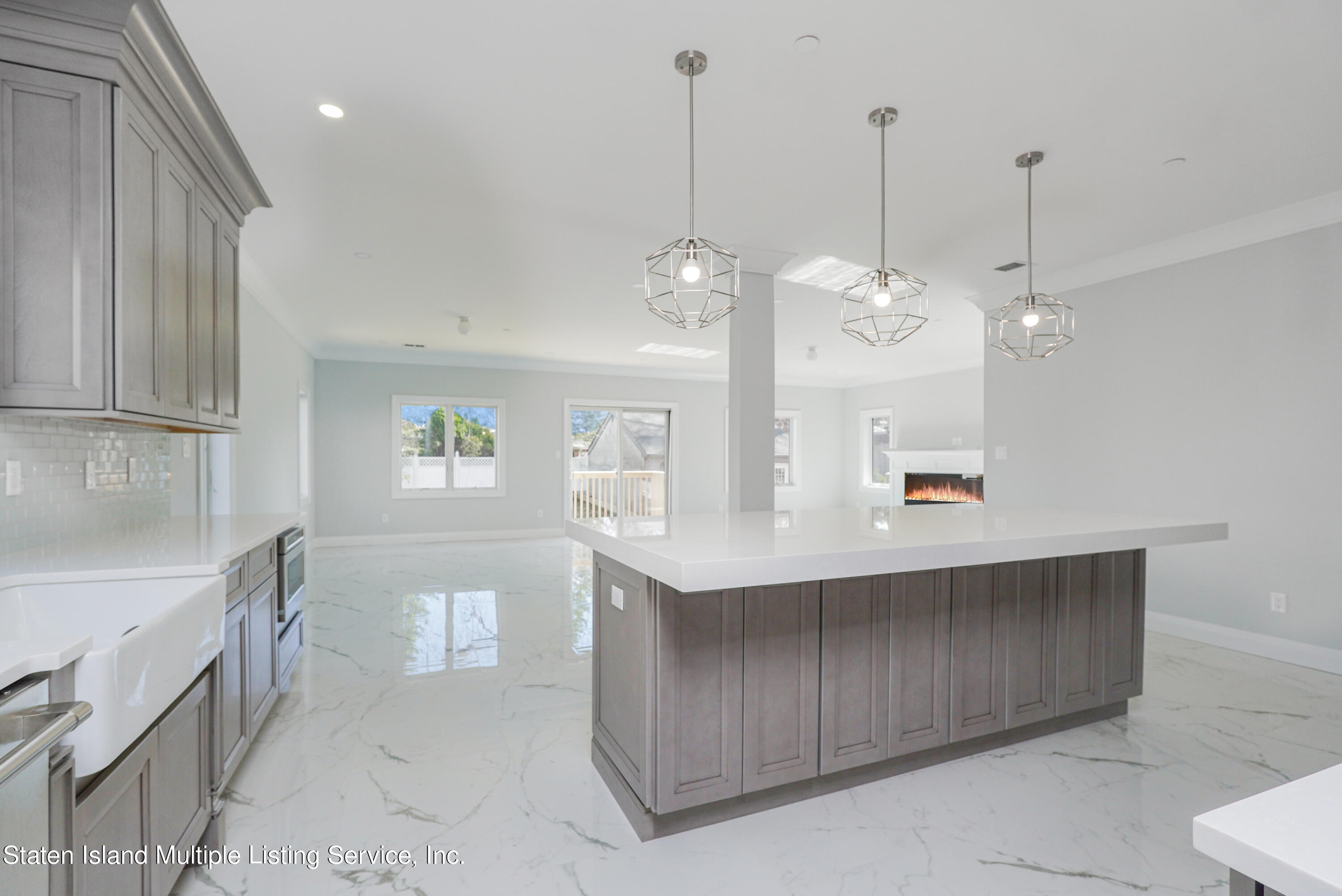 39 Highland Road Staten Island, NY 10308 - Photo 4 of 36 Photo Jun 30 2019, 4 45 53 PM