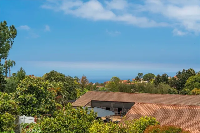 $3,125,000 | 23 Country Meadow Road, Rolling Hills Estates, CA 90274