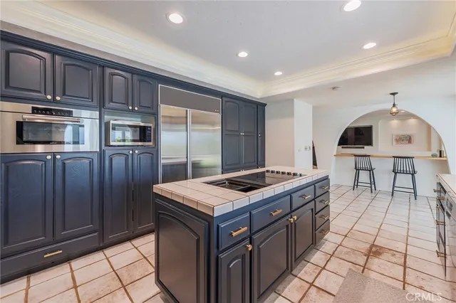 $3,125,000 | 23 Country Meadow Road, Rolling Hills Estates, CA 90274