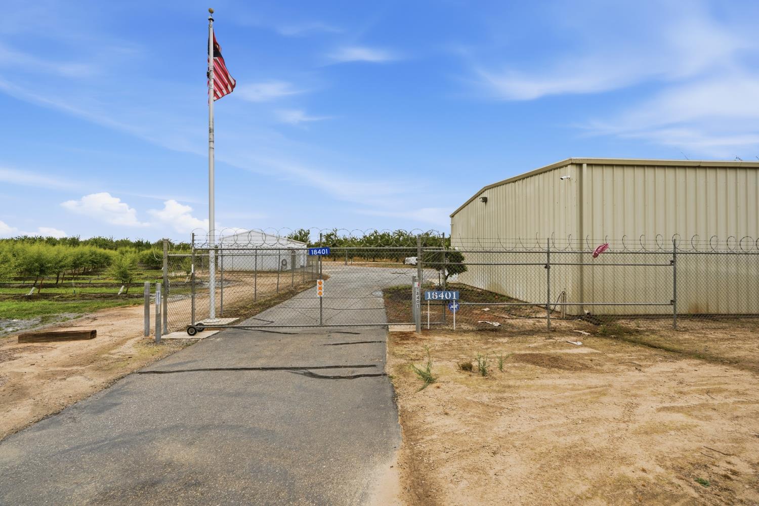 18401 Carrolton Road Ripon, CA 95366 - Photo 6 of 34