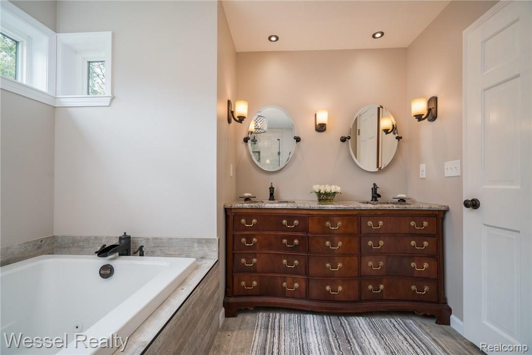 12253 East Ridge Drive Romeo, MI 48065 - Photo 33 of 46 Eridge-33.jpg