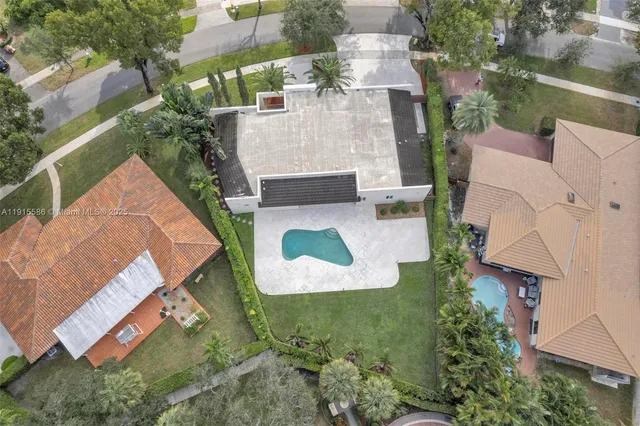 $1,575,000 | 7261 West Troon Circle, Miami Lakes, FL 33014