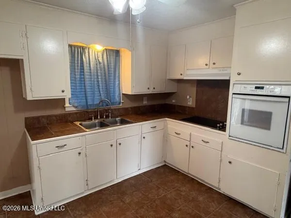 $1,495 | Undisclosed Address, Pearl, MS 39208