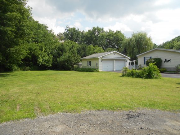 112 Kennedy Road Binghamton, NY 13901 - Photo 3 of 22 Gallery Image 3