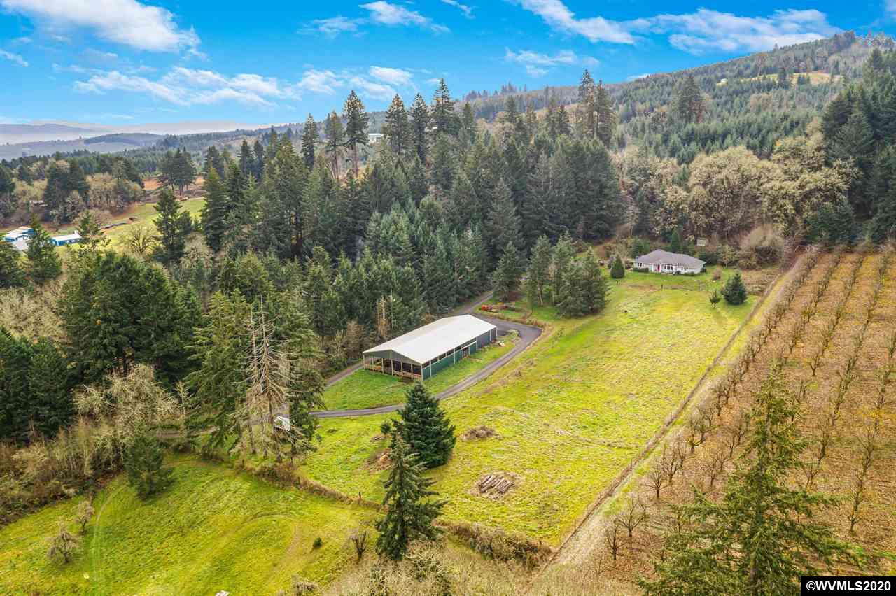 2065 Southeast Godsey Road Dallas, OR 97338 - Photo 2 of 34 a view of a swimming pool