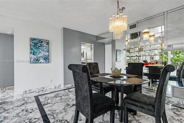 $119,777 | 4330 Hillcrest Drive, Unit 405, Hollywood, FL 33021