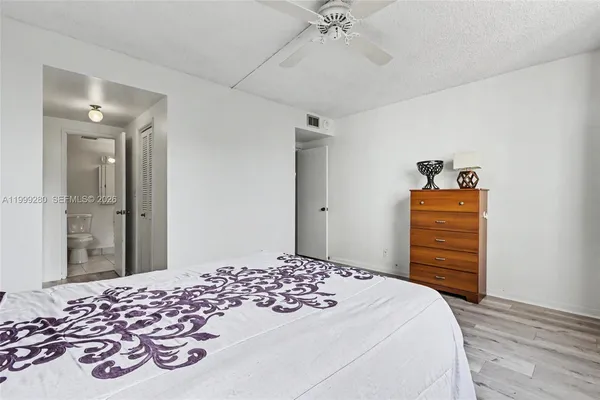 $119,777 | 4330 Hillcrest Drive, Unit 405, Hollywood, FL 33021
