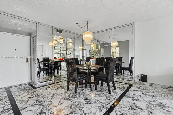 $119,777 | 4330 Hillcrest Drive, Unit 405, Hollywood, FL 33021