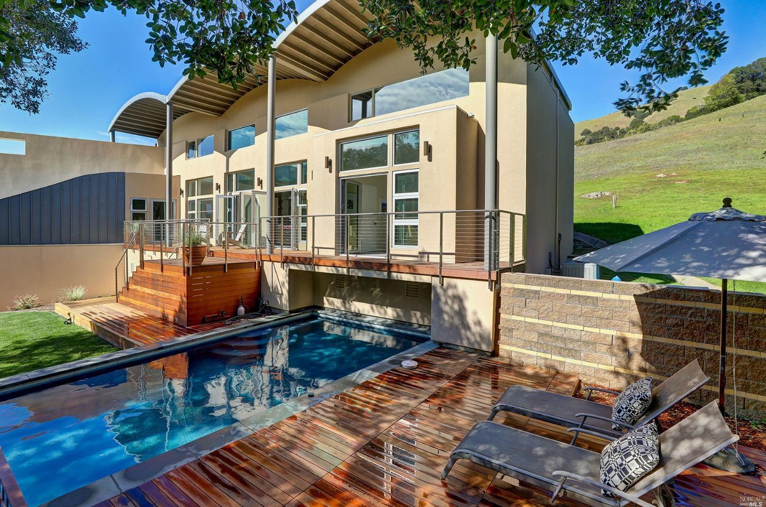 20 Westgate Drive San Rafael, CA 94903 - Photo 1 of 37