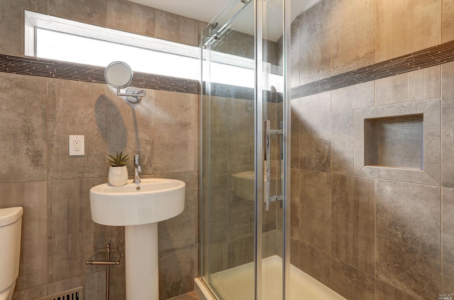 20 Westgate Drive San Rafael, CA 94903 - Photo 25 of 37