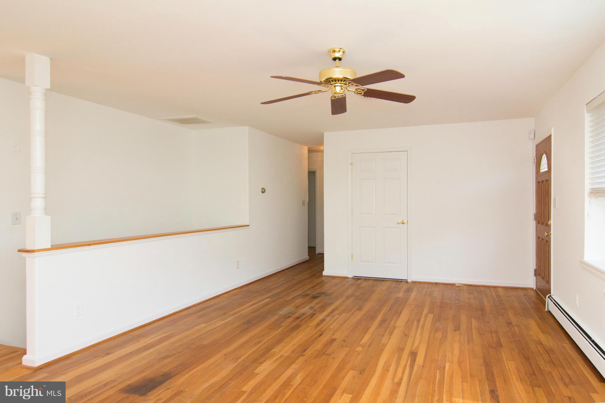 1942 Carrollton Road Finksburg, MD 21048 - Photo 11 of 30 Living Room