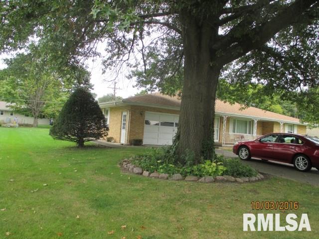 105 Lincoln Road Canton, IL 61520 - Photo 5 of 22 Gallery Image 5