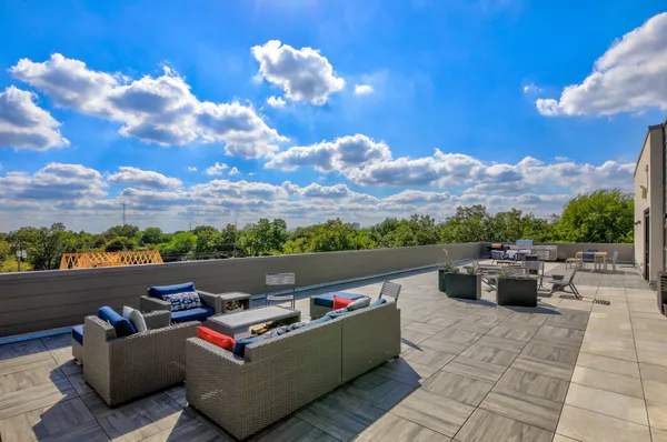 $1,850 | 2213 Poquito Street, Unit 305, Austin, TX 78722