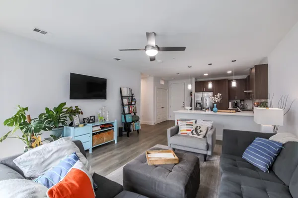 $1,850 | 2213 Poquito Street, Unit 305, Austin, TX 78722