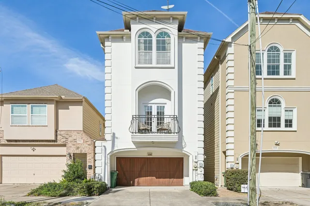 $550,000 | 5736 Petty Street, Houston, TX 77007