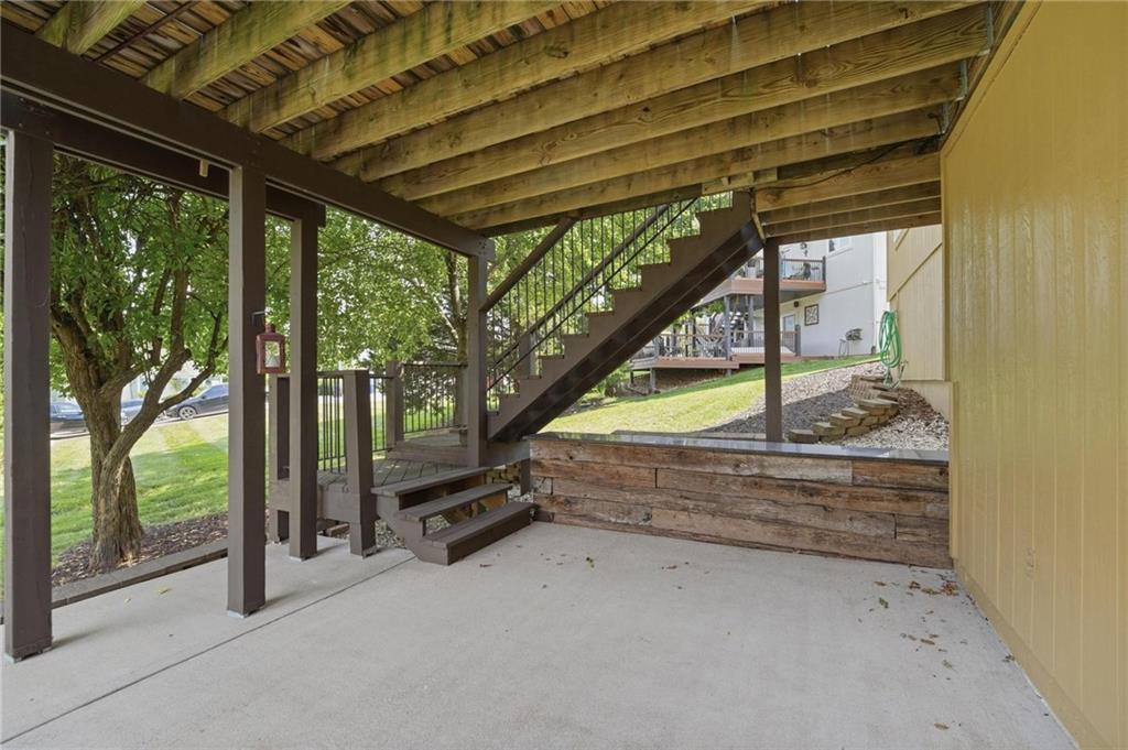 172 Northeast Hidden Ridge Lane Lee's Summit, MO 64064 - Photo 78 of 83 Gallery Image 78