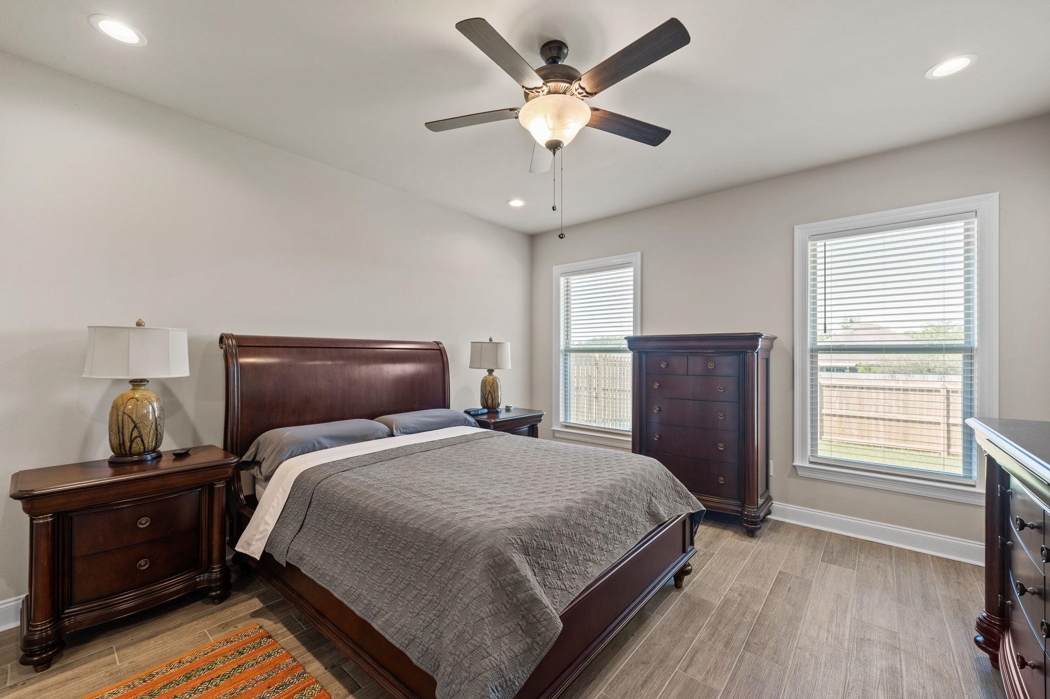 1516 Fenton Circle Foley, AL 36535 - Photo 21 of 38 Primary Bedroom