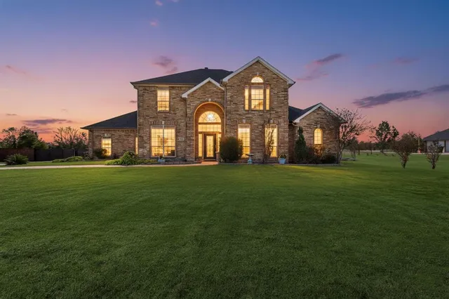 $530,000 | 1271 Lone Star Boulevard, Talty, TX 75160