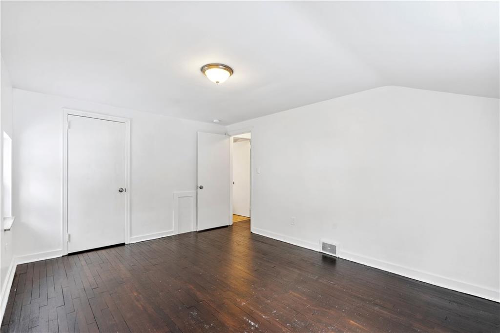 2041 Lindsay Road Pittsburgh, PA 15221 - Photo 13 of 24 a view of an empty room