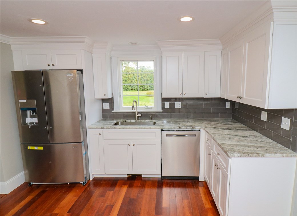 6 Rawson Road Cumberland, RI 02864 - Photo 13 of 40