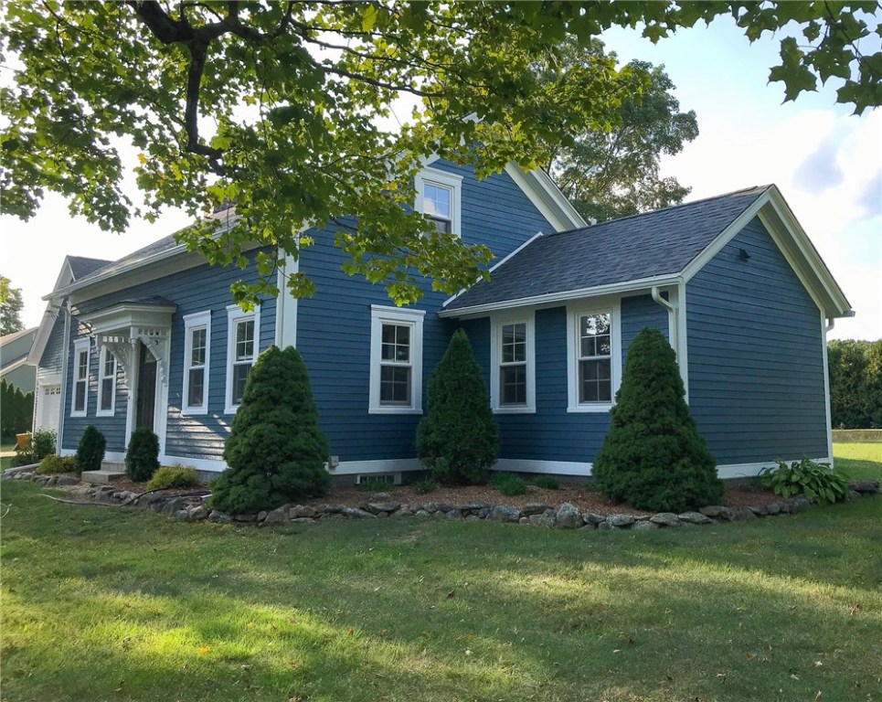 6 Rawson Road Cumberland, RI 02864 - Photo 4 of 40