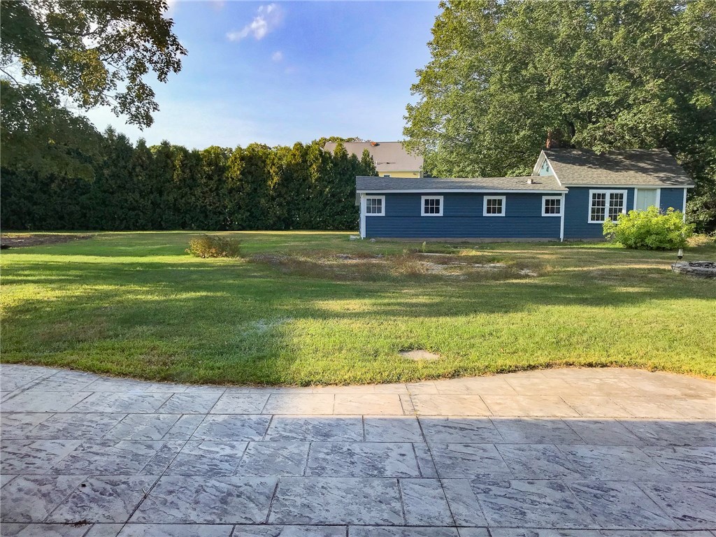 6 Rawson Road Cumberland, RI 02864 - Photo 7 of 40
