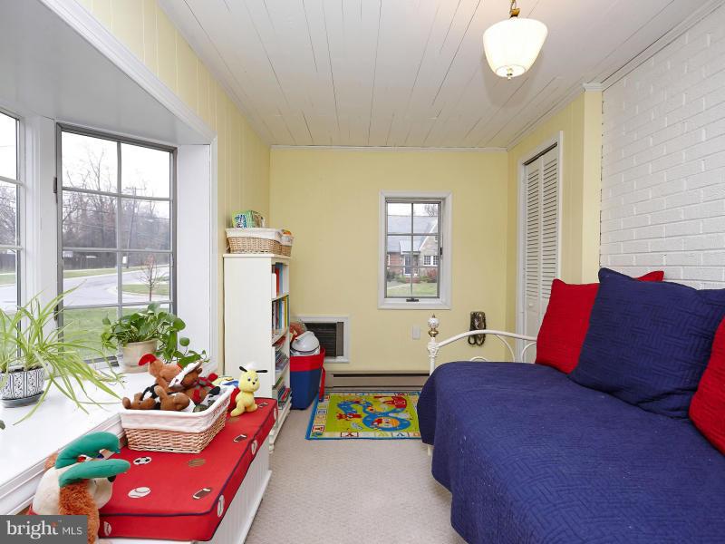 1812 Myrtle Road Silver Spring, MD 20902 - Photo 15 of 30 Bedroom