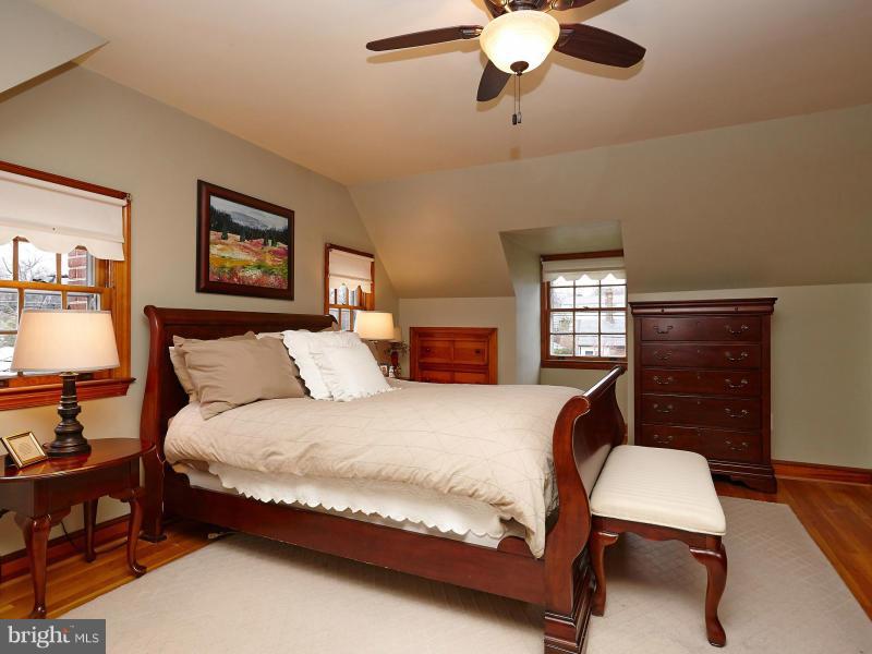 1812 Myrtle Road Silver Spring, MD 20902 - Photo 17 of 30 Bedroom (Master)