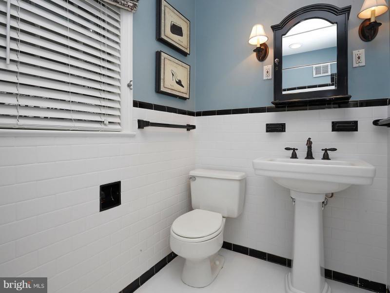 1812 Myrtle Road Silver Spring, MD 20902 - Photo 19 of 30 Bath