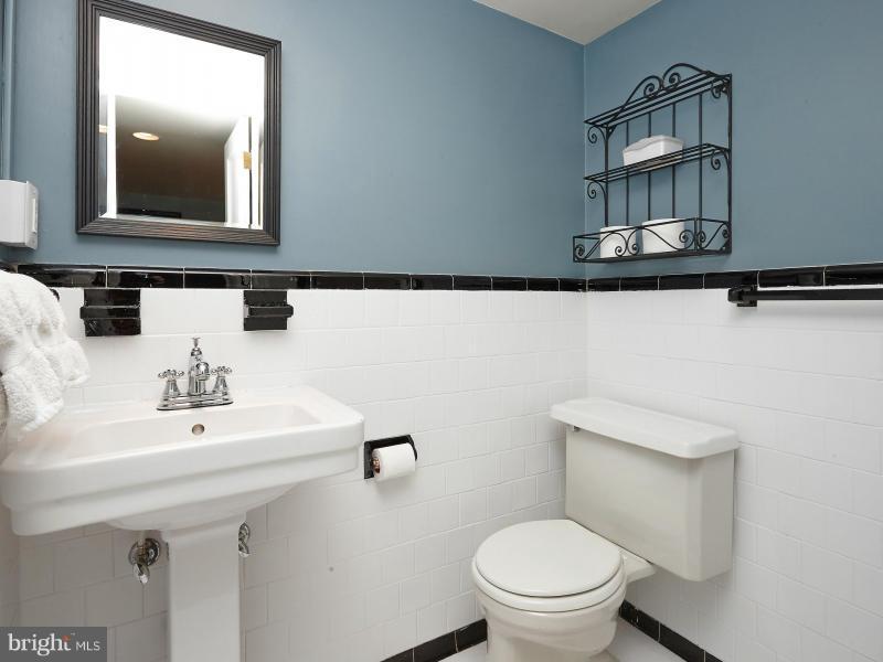 1812 Myrtle Road Silver Spring, MD 20902 - Photo 25 of 30 Bath