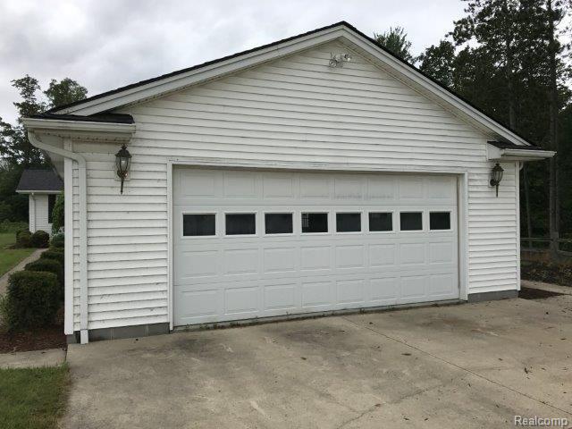 8186 Division Road Columbus, MI 48063 - Photo 12 of 16 IMG_7039.jpg