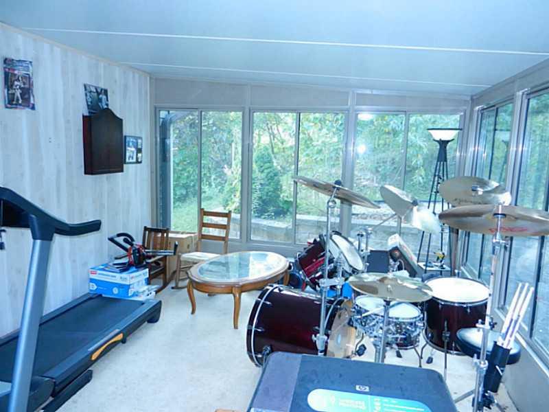548 A Service Creek Road Aliquippa, PA 15001 - Photo 16 of 23 Sunroom.
