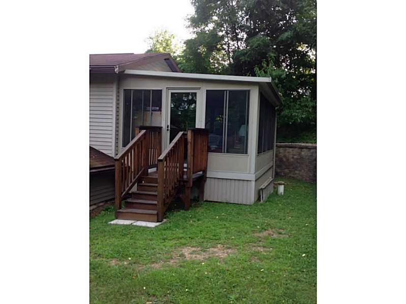 548 A Service Creek Road Aliquippa, PA 15001 - Photo 17 of 23 Sunroom.