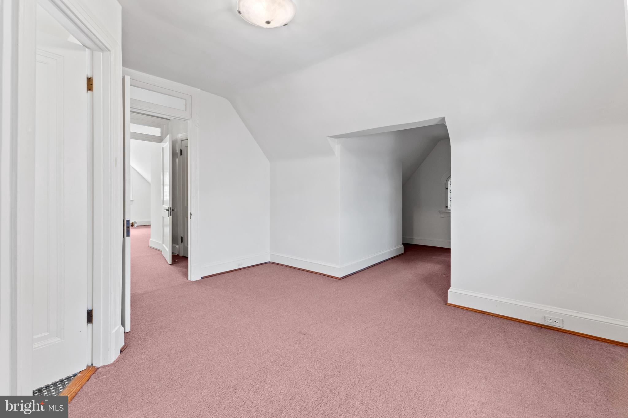 5035 Reno Road Northwest Washington, DC 20008 - Photo 24 of 39 Gallery Image 24