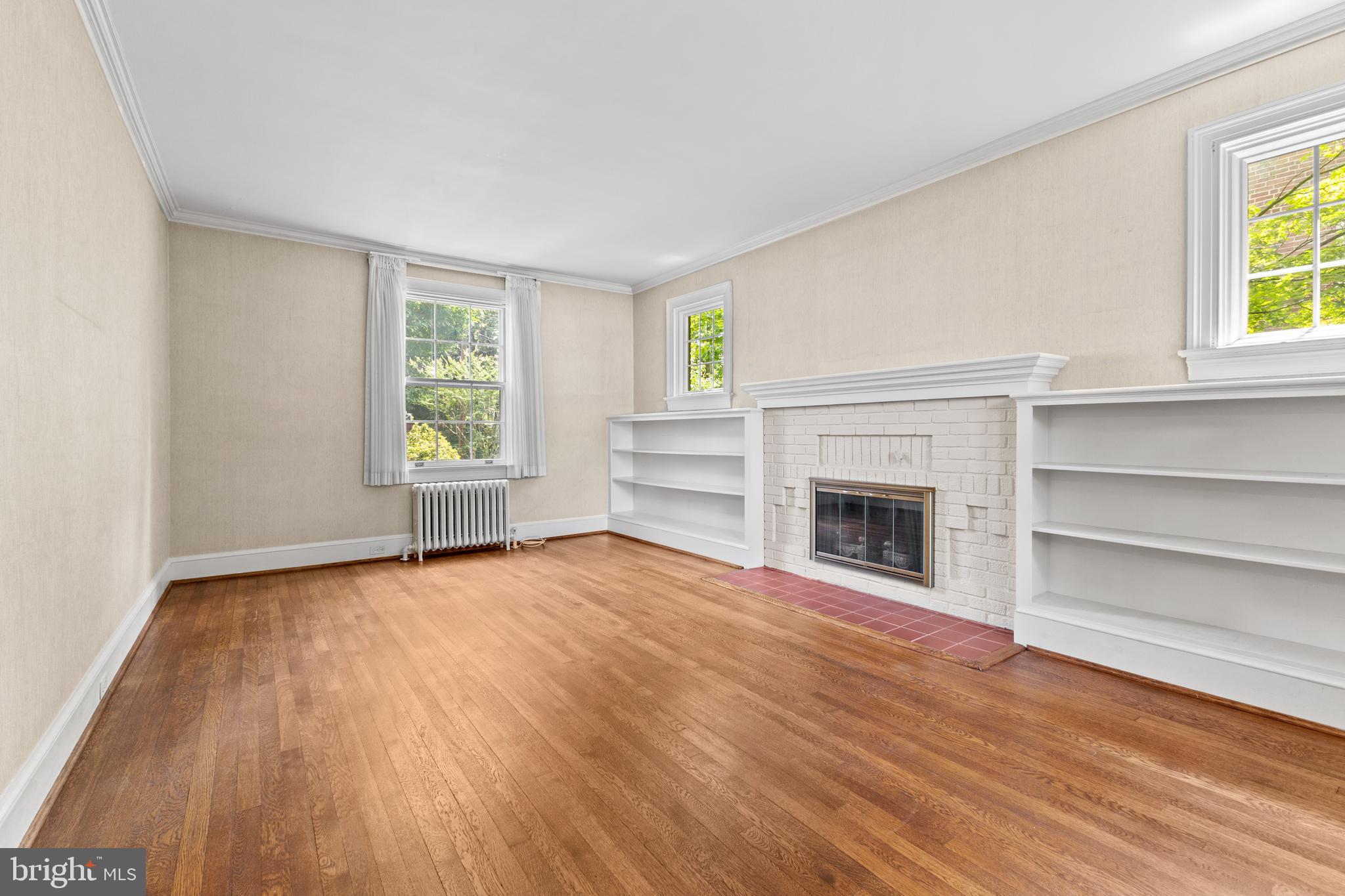 5035 Reno Road Northwest Washington, DC 20008 - Photo 4 of 39 Gallery Image 4