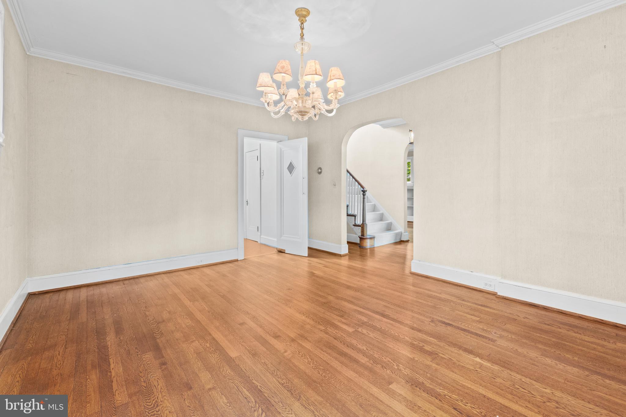 5035 Reno Road Northwest Washington, DC 20008 - Photo 5 of 39 Gallery Image 5