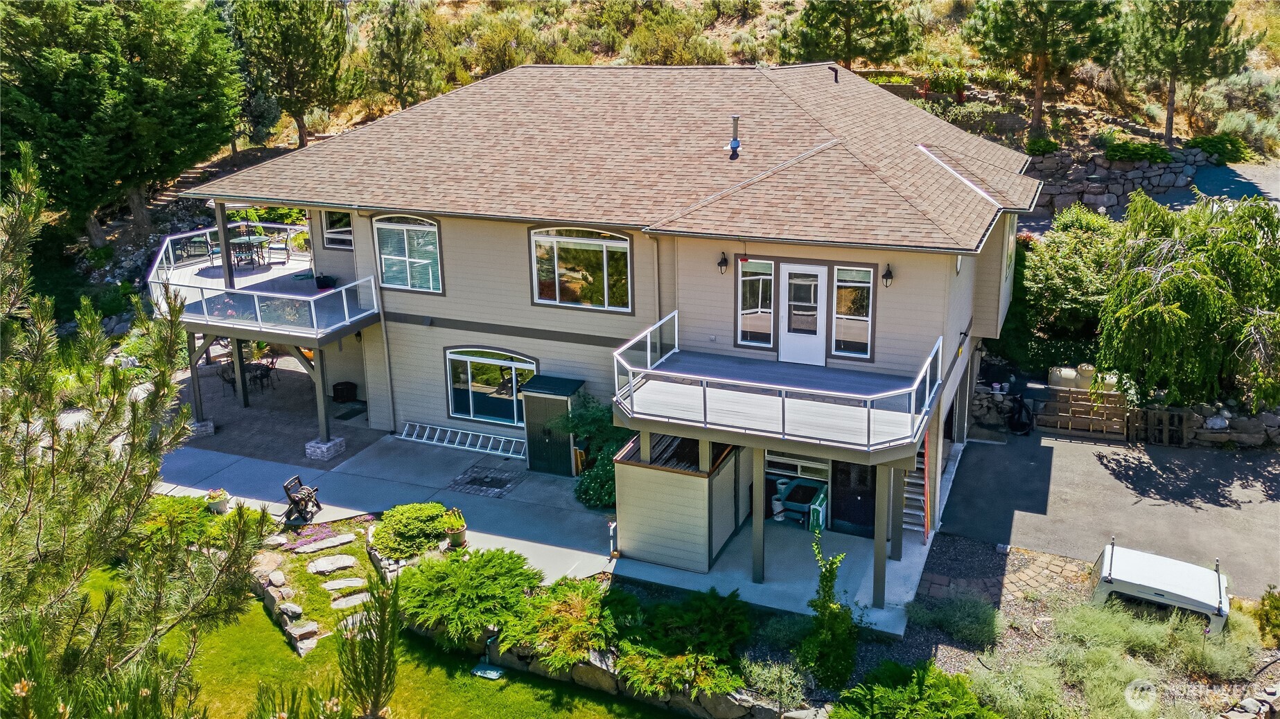 2777 Number 1 Canyon Road Wenatchee, WA 98801 - Photo 3 of 40