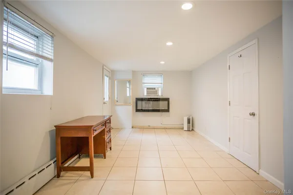 $2,100 | 237 East Broadway, Unit LOWR, Long Beach, NY 11561