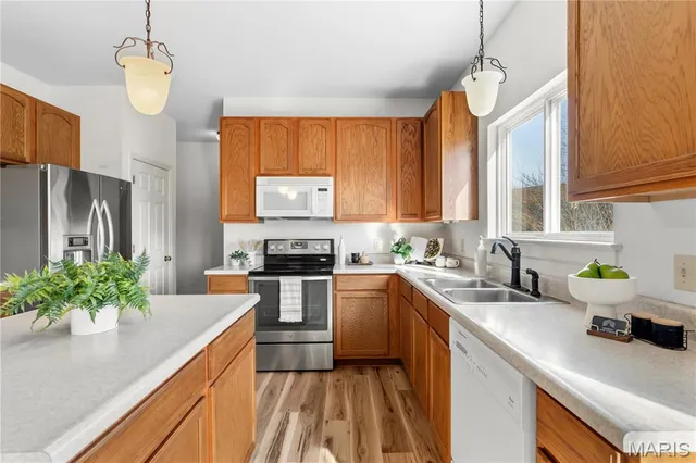 $375,000 | 3908 Jost Farm Way, Florissant, MO 63034