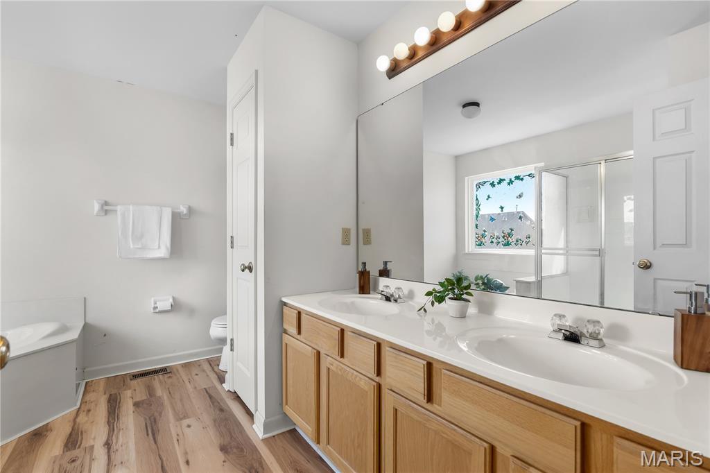 3908 Jost Farm Way Florissant, MO 63034 - Photo 27 of 40