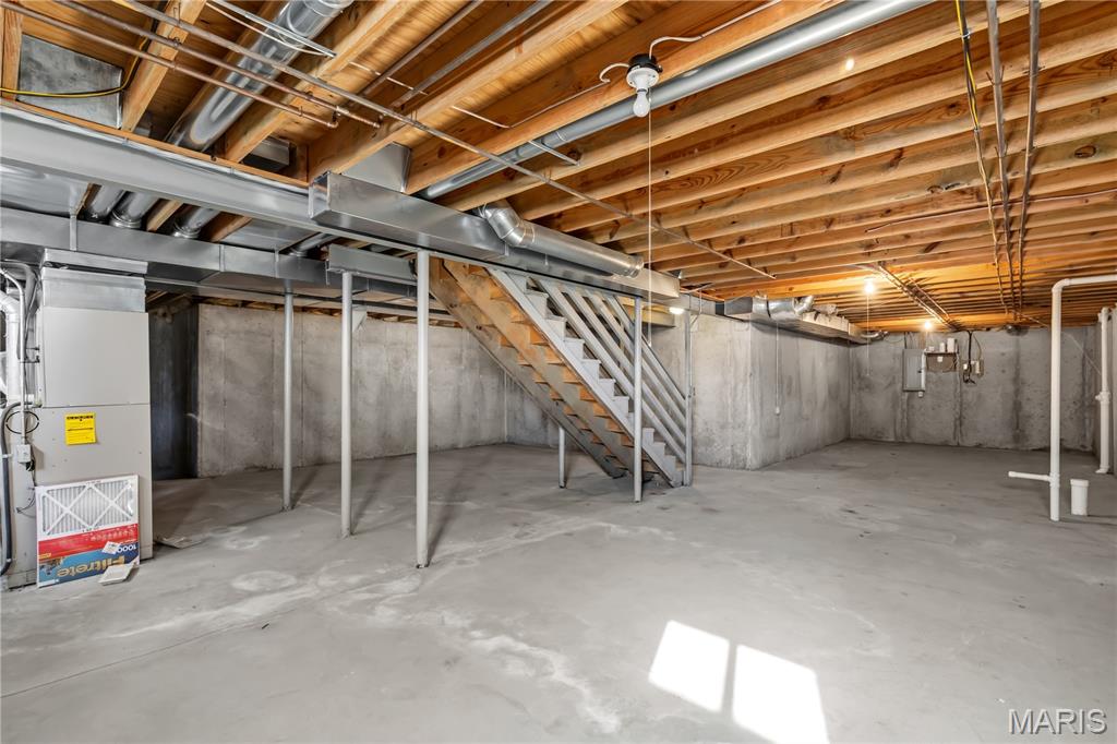 3908 Jost Farm Way Florissant, MO 63034 - Photo 33 of 40