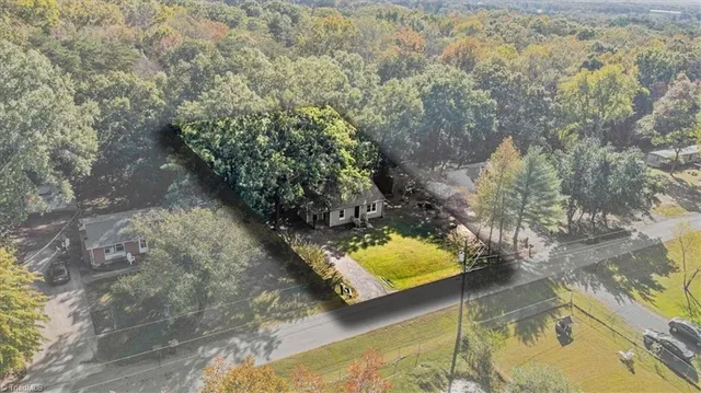 $1,100 | 718 Miles Street, Eden, NC 27288