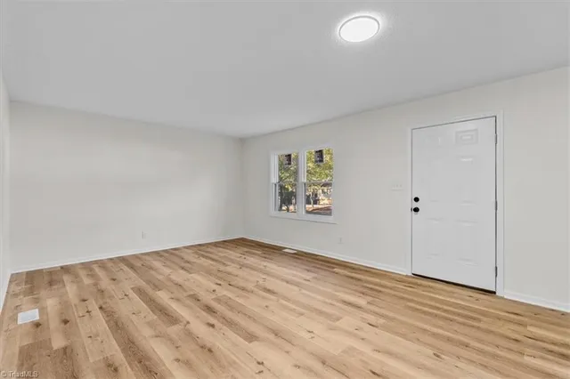 $1,100 | 718 Miles Street, Eden, NC 27288