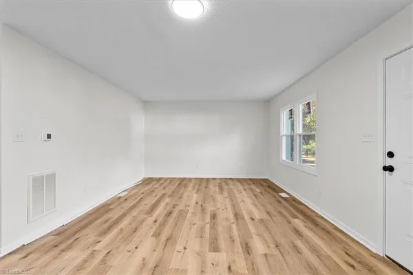 $1,050 | 718 Miles Street, Eden, NC 27288