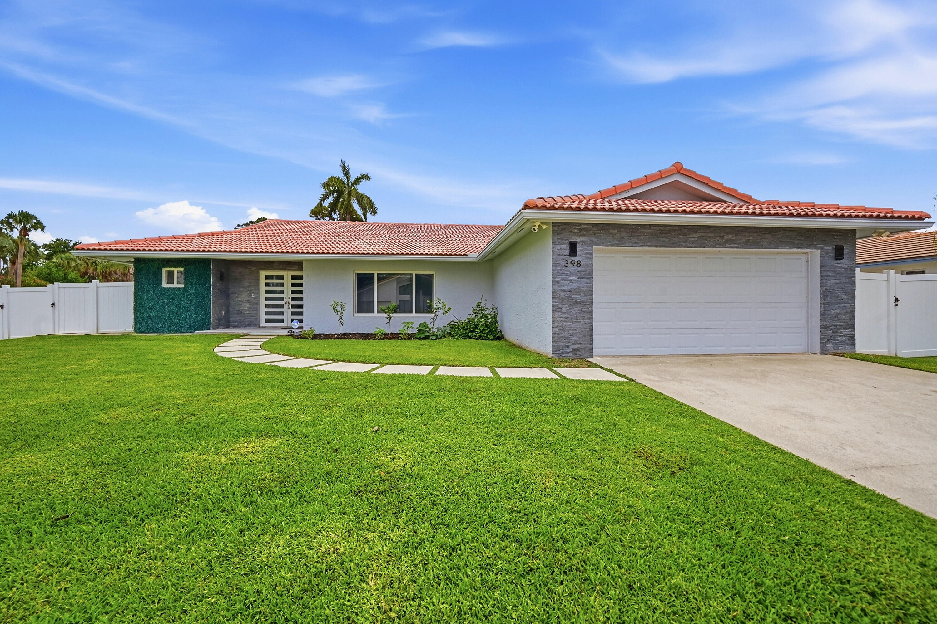 398 Northwest 22nd Avenue Boca Raton, FL 33486 - Photo 45 of 64 Front Exterior