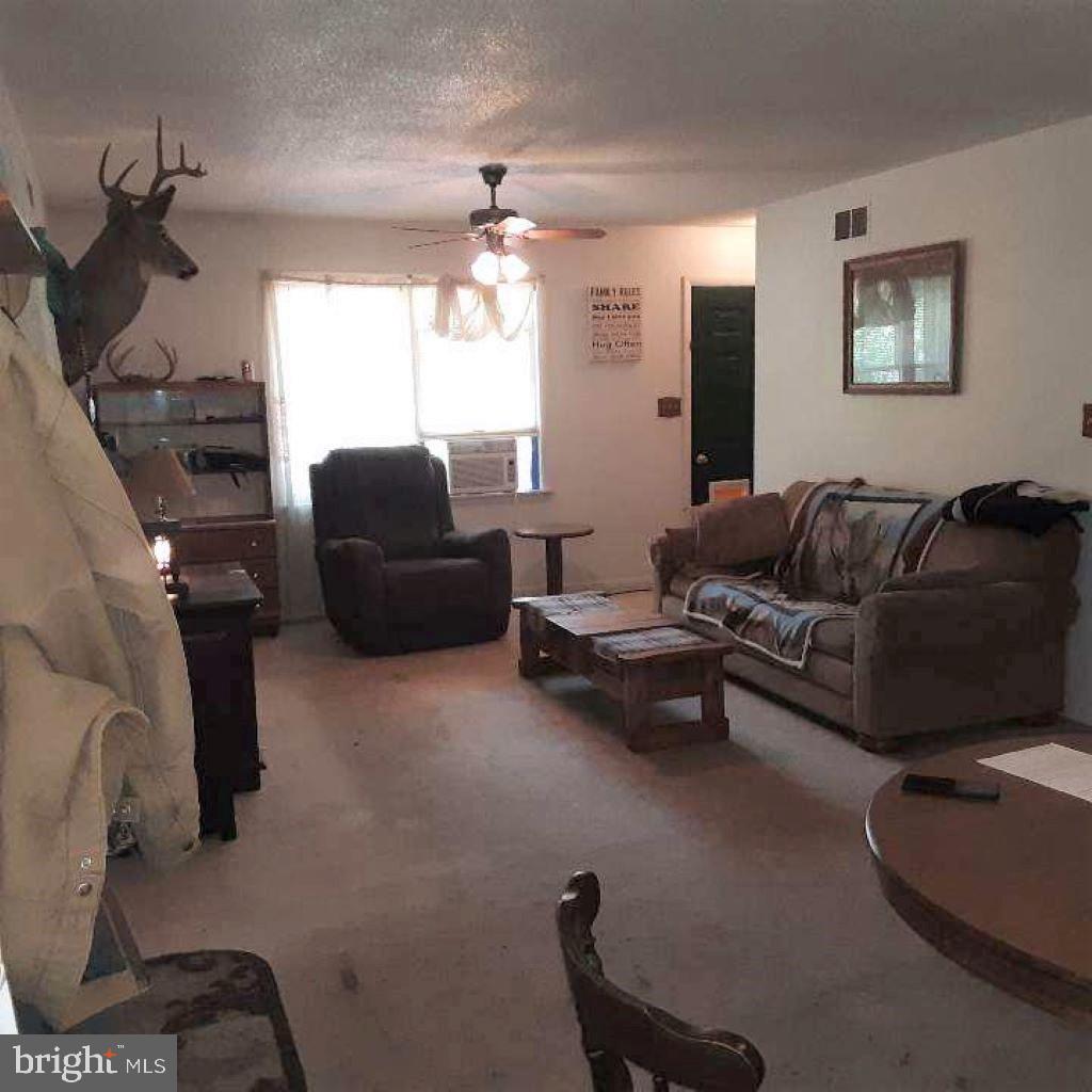 13458 Trout School Road Felton, PA 17322 - Photo 4 of 24 Gallery Image 4