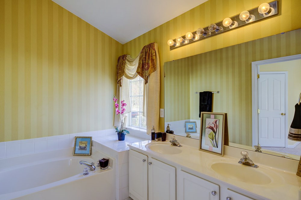 701 Burrell Road Durham, NC 27703 - Photo 18 of 25 Photo 18