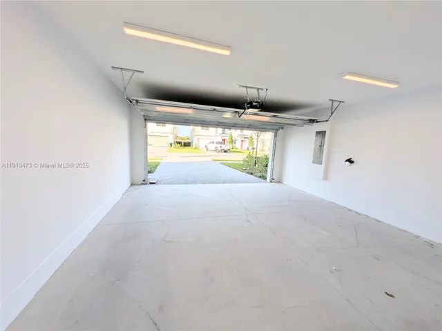 $3,800 | 19465 Whispering Creek Road, West Palm Beach, FL 33470